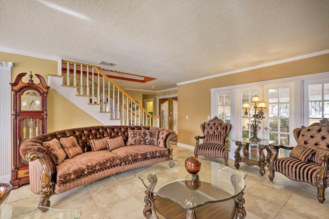 Cozy Home In Heart Of Tampa With Lanai And Pool! ภายนอก รูปภาพ