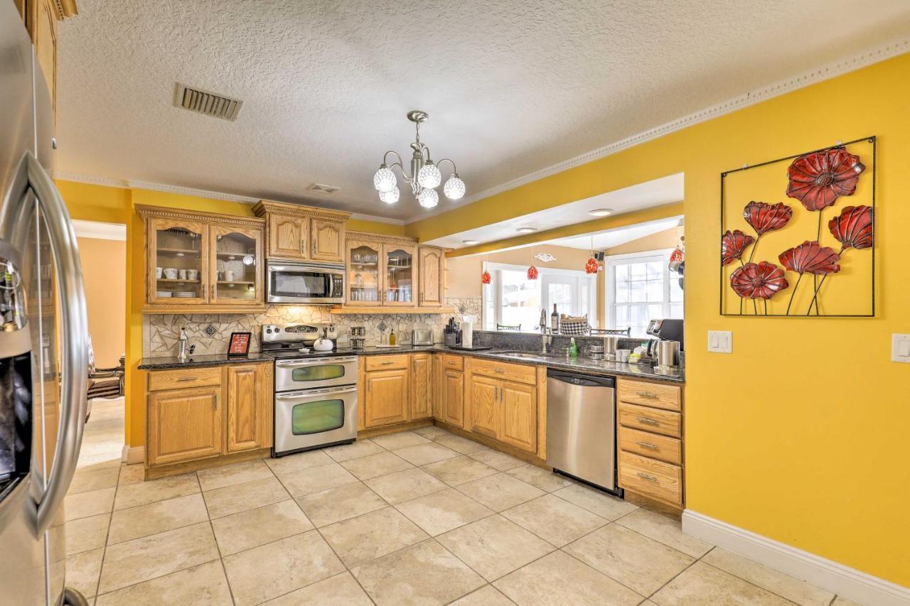 Cozy Home In Heart Of Tampa With Lanai And Pool! ภายนอก รูปภาพ