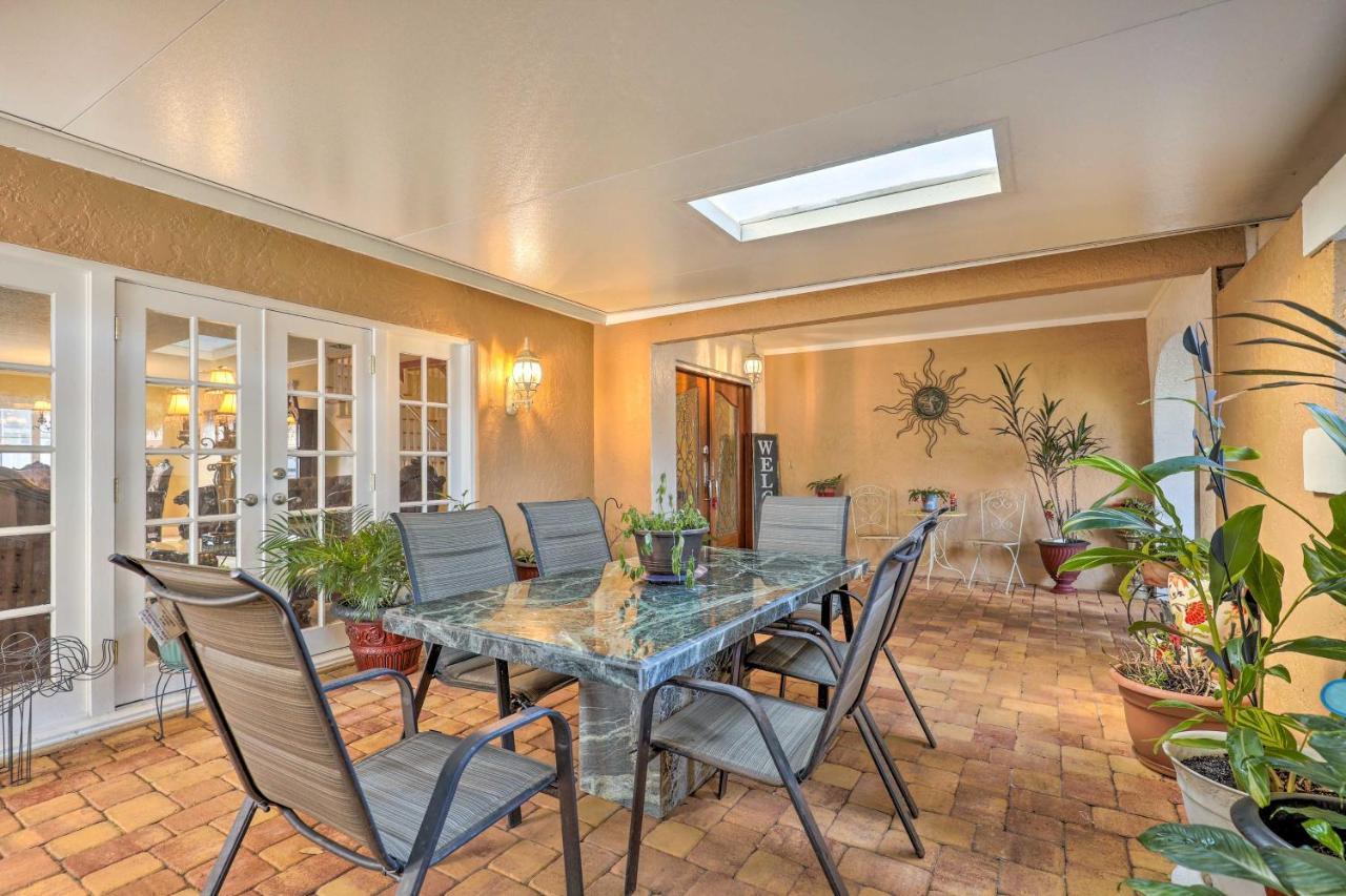 Cozy Home In Heart Of Tampa With Lanai And Pool! ภายนอก รูปภาพ