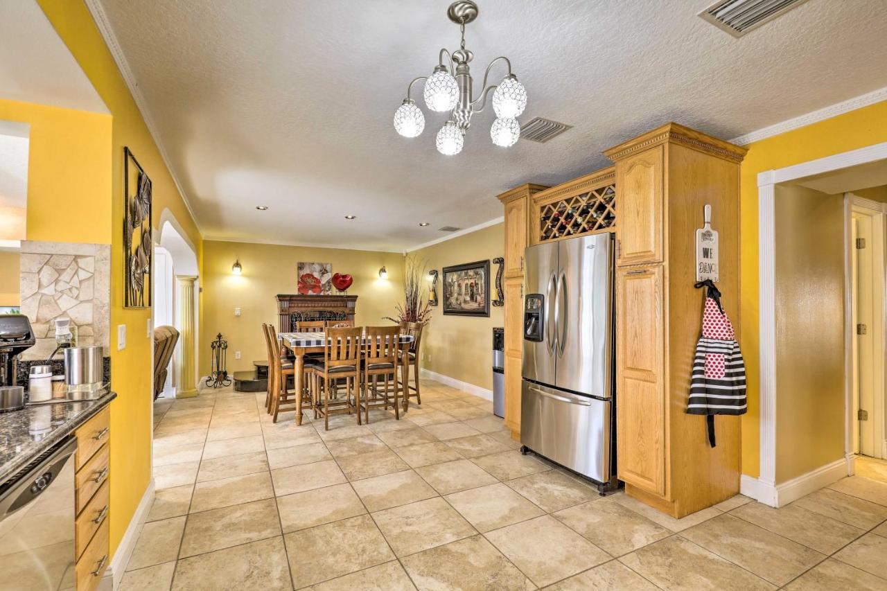 Cozy Home In Heart Of Tampa With Lanai And Pool! ภายนอก รูปภาพ