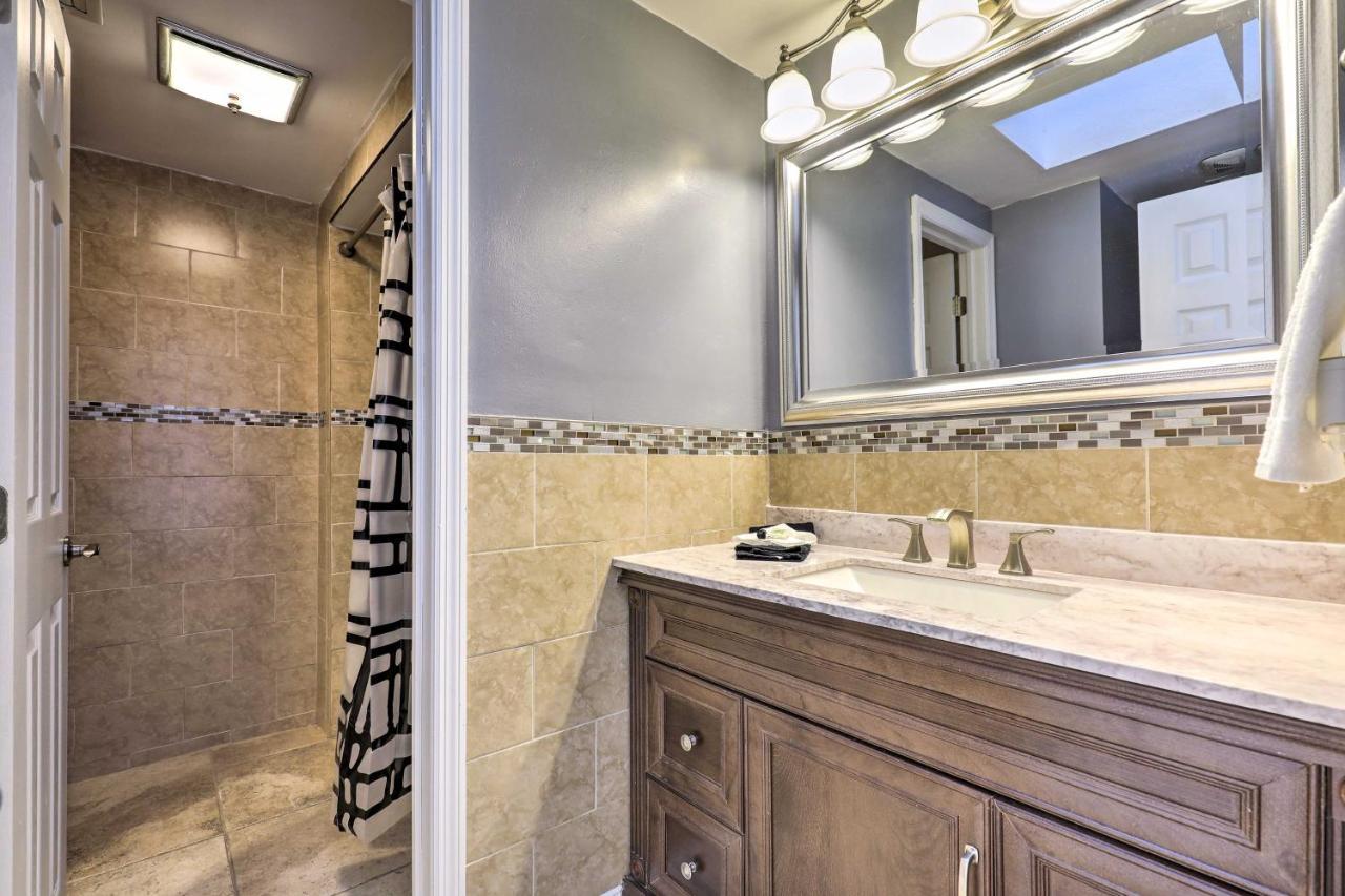 Cozy Home In Heart Of Tampa With Lanai And Pool! ภายนอก รูปภาพ